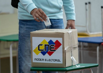 La Plataforma Unitaria Democrática tiene testigos para más del 98 % de las mesas de votación