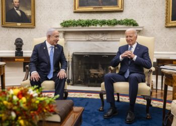 Kamala Harris recibe a Netanyahu con un breve saludo: «Tenemos mucho de lo que hablar»
