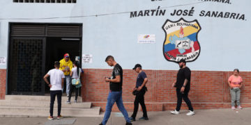 EL 95 % de los centros de votación están operativos en Venezuela, según el CNE