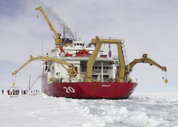 EEUU, Canadá y Finlandia producirán rompehielos para parar a China y Rusia en el Ártico