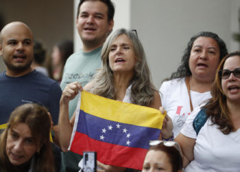 Cientos de venezolanos votan en Panamá con el anhelo de un cambio y una «Venezuela libre»