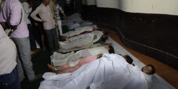 Arrestan a seis organizadores del acto en el que murieron 121 personas en la India