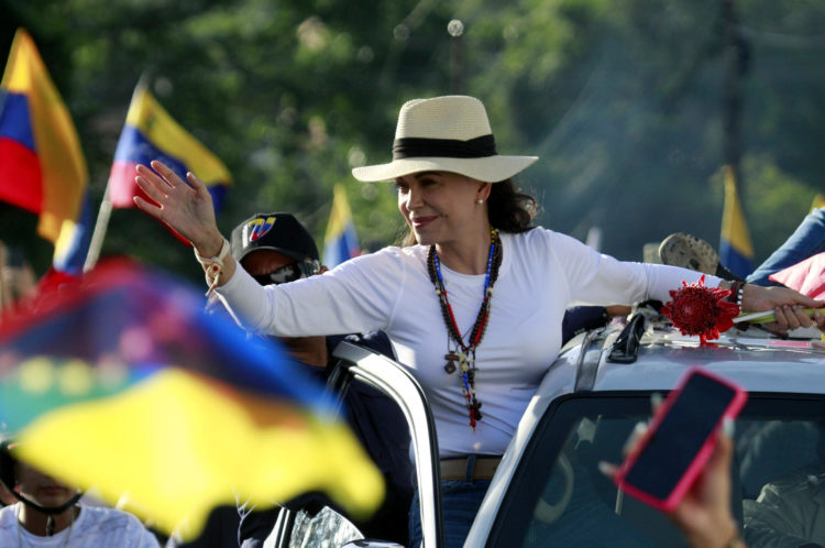 Fotografía de archivo de la líder opositora de Venezuela María Corina Machado en un acto de campaña en San Cristobal (Venezuela). EFE/ Mario Caicedo