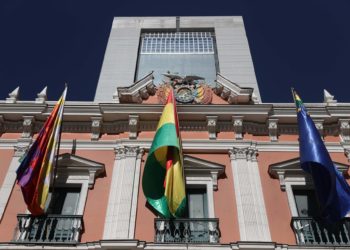 Un activista de derechos humanos es detenido por el alzamiento militar en Bolivia