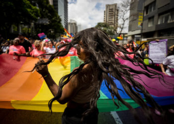 Venezolanos marchan para exigir el reconocimiento de los derechos de la comunidad LGTBI
