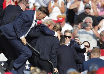 FBI identifica al atacante de Trump como Thomas Crooks, un hombre blanco de unos 20 años