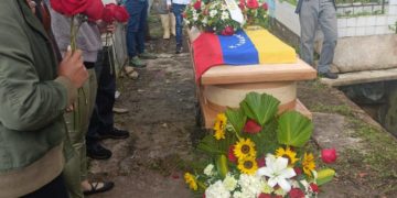 Táchira/ Palmira dio el último adiós a ciudadano asesinado en centro electoral