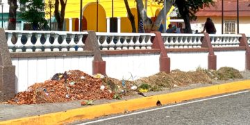Plaza Bolívar de Motatán convertida «en un chiquero» fines de semana y feriados