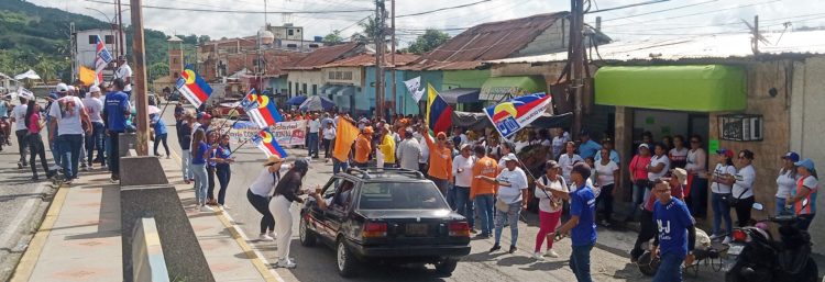 Comando GANA con VZLA inicio campaña desde el Bulevar “El Estudiante” (Fotos Douglas Abreu).