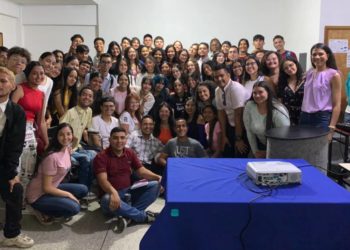 Estudiantes y profesores del NURR realizaron Foro sobre el rol del periodista en la sociedad