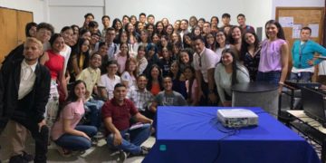 Estudiantes y profesores del NURR realizaron Foro sobre el rol del periodista en la sociedad