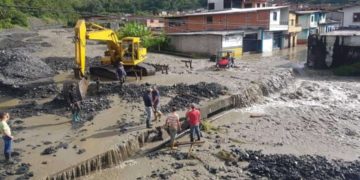 Restablecido el paso vehicular entre Mucutuy y Mérida