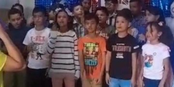 Trujillo | Academia IVEA Egresa más de 30 niños y jóvenes bilingues