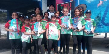 Valera recibió el Nacional de Natación Artística