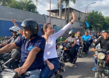 Paciente renal que trasladó en su moto a MCM denunció cierre de su negocio