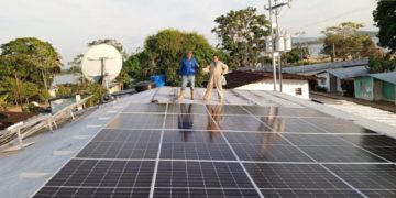 Proyectos de energía solar reviven en la campaña presidencial, pero la ley sigue engavetada