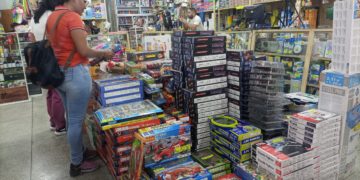 Padres valeranos gastan hasta $40 por un regalo del Día del Niño 