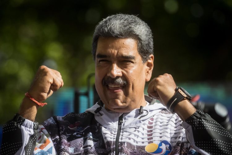 El presidente de Venezuela y candidato a la reelección, Nicolás Maduro, participa en un acto de campaña, el 16 de julio de 2024, en Caracas (Venezuela).EFE/ Miguel Gutiérrez