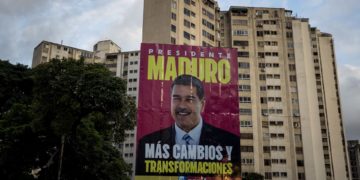 Venezuela despliega cerca de 390.000 policías y militares para resguardar las elecciones