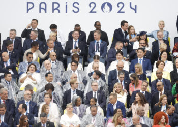 Comienza con amenaza de lluvia y con Zidane la ceremonia inaugural de los Juegos de París