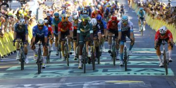 Groenewegen brinda en Dijon por su sexta victoria en el Tour, Pogacar manda de amarillo