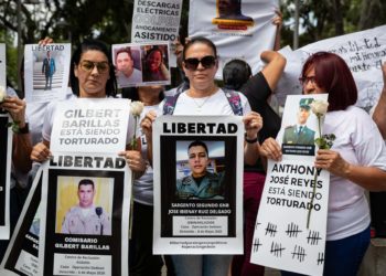 Familiares de «presos políticos» denuncian «condiciones inhumanas» en cárceles