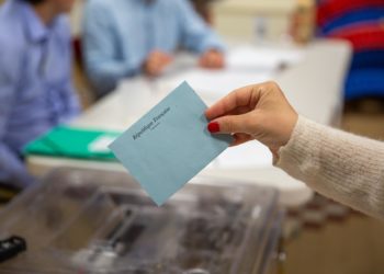 La participación en la segunda vuelta de las elecciones legislativas en Francia sube al 26,63 % a las 10.00 GMT