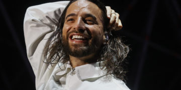 Maluma dice que la paternidad cambió su vida pero no reniega de su imagen de chico malo