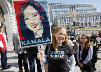 Kamala Harris alcanza el apoyo de suficientes delegados para garantizar su nominación