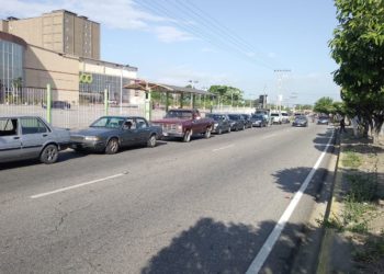 Mérida: Colas por combustible sorprenden a las autoridades
