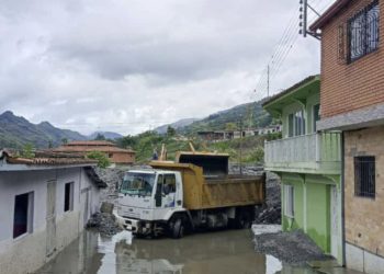 Alcalde de Arzobispo Chacón: El desbordamiento de la quebrada El Rincón es consecuencia de quitarle las máquinas a la Alcaldía