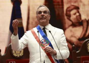 Luis Abinader asume presidencia de República Dominicana para su segundo y último mandato