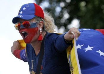 Panamá propone una cumbre regional de presidentes para abordar la crisis de Venezuela