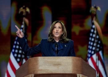 Kamala Harris insta a militares a proteger a los venezolanos en carta dirigida a líderes opositores