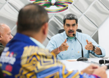 Maduro: «una cuenta llamada Anonymous» había amenazado con un apagón nacional
