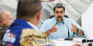 Maduro: «una cuenta llamada Anonymous» había amenazado con un apagón nacional