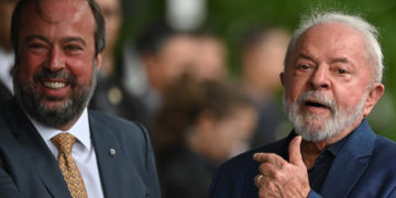 Lula lanza las directrices para la política de transición energética en Brasil