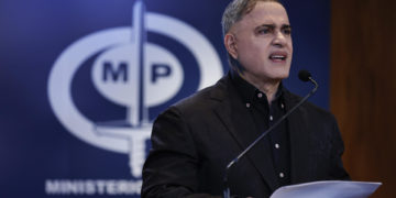 Freddy Superlano está cooperando con autoridades, según fiscal general