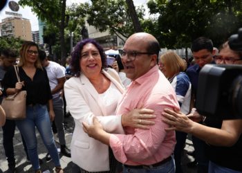 Detenido otra vez el periodista Roland Carreño