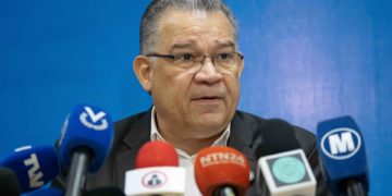 Enrique Márquez pide al TSJ una investigación al CNE