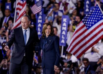 Harris vive su ‘momentum’ frente a Trump con un repunte posconvención en las encuestas