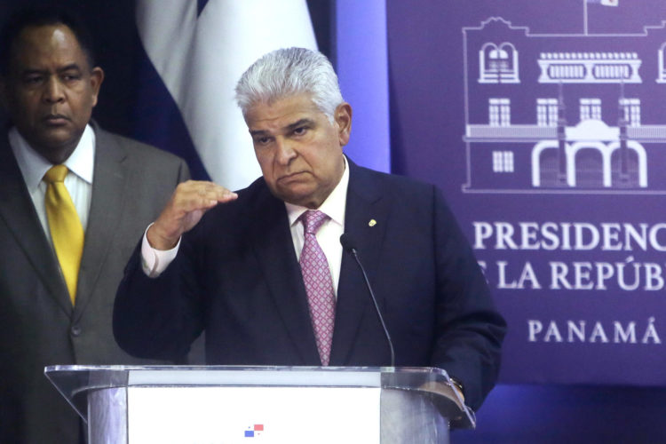 Fotografía del presidente de Panamá, José Raúl Mulino. EFE/Carlos Lemos