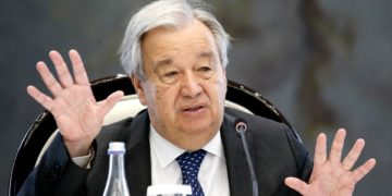 La ONU llama a «resolver disputas electorales por medios pacíficos» en Venezuela