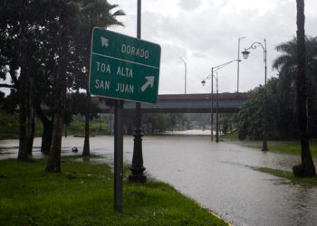 Más de 900.000 personas en Puerto Rico aún sin luz por el paso de la tormenta Ernesto