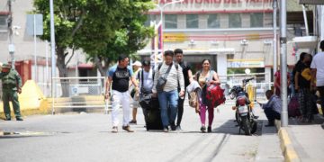 Guerrilla y colectivos actúan en frontera para coaccionar a los electores