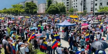 Merideños respaldaron pacíficamente a los líderes Edmundo González y María Corina Machado