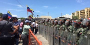 Denuncian que hay 90 adolescentes entre los 939 detenidos por protestas