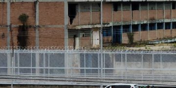 Cárcel de Tocuyito: obreros y maquinarias a toda marcha para recibir cientos de detenidos