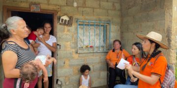 Comunidad la Inmaculada de los EFV realizan evangelización en la Arenosa