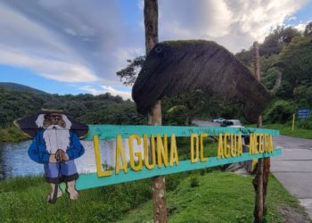 Invitan a visitar el parador turístico de la Laguna de Agua Negra